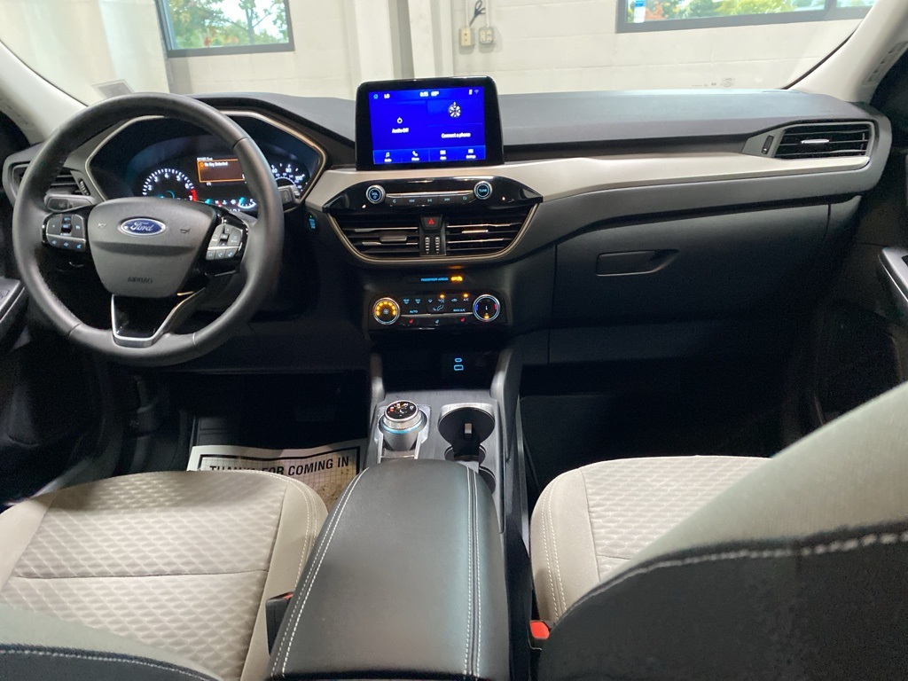 2022 Ford Escape SE photo 4
