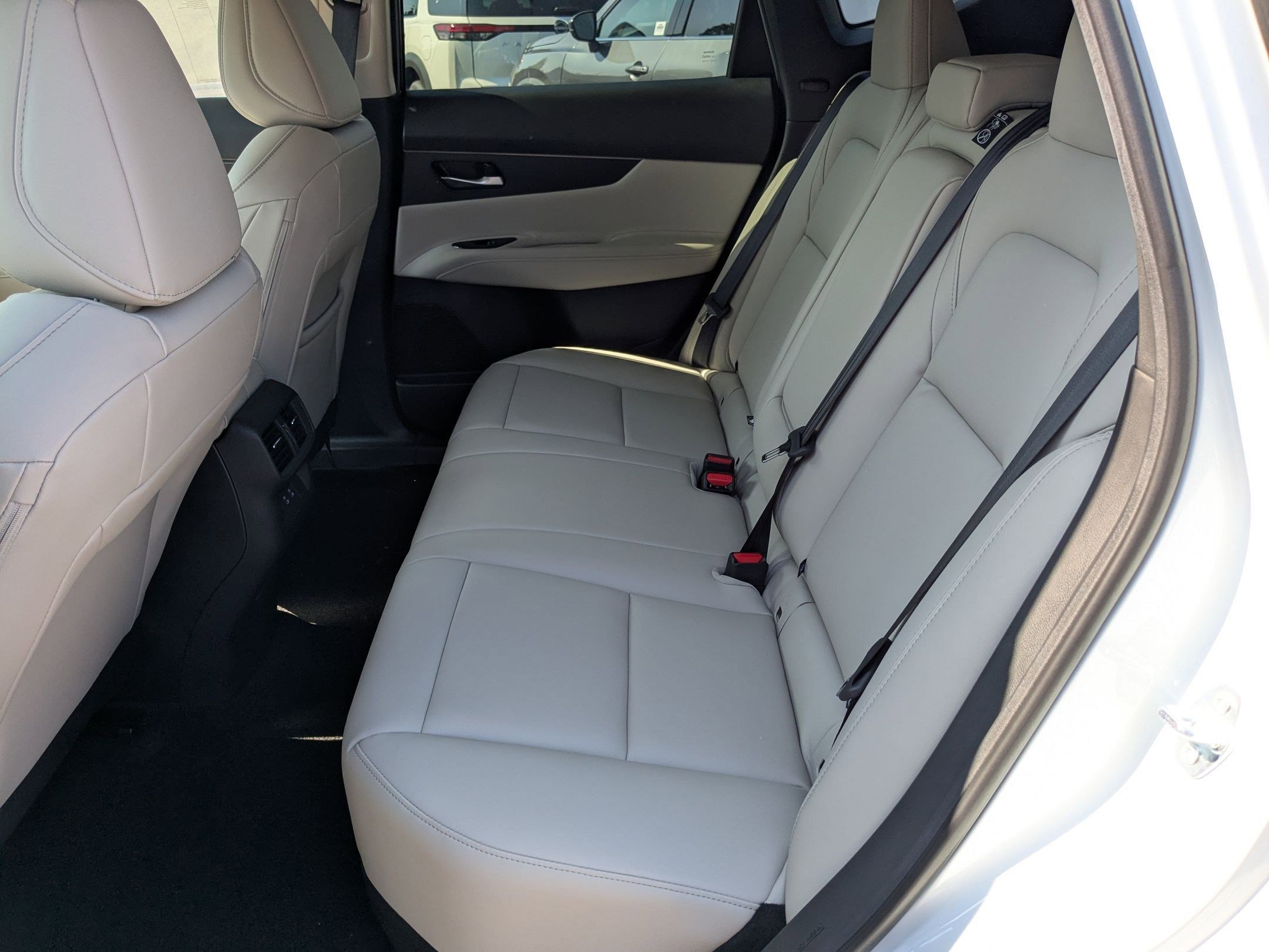 2025 Nissan Murano SV photo 15