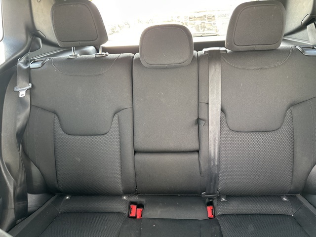 2019 Jeep Renegade Latitude photo 19