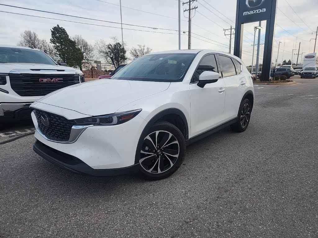 2022 Mazda CX-5 S Premium package's photo