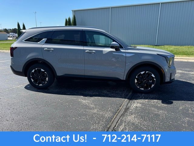 2025 Kia Sorento S photo 2