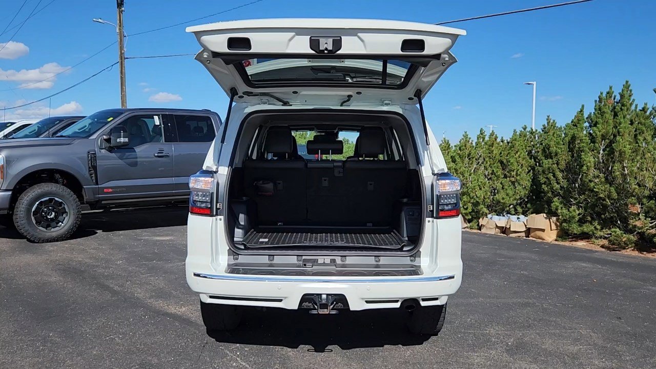2023 Toyota 4Runner Limited photo 17