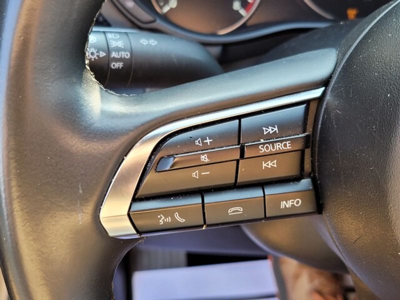 2024 Mazda Mazda3 Hatchback 2.5 Select Sport photo 20
