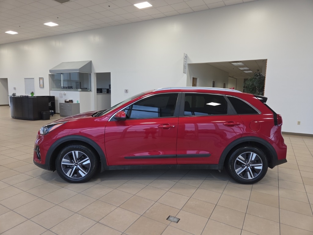 Used 2022 Kia Niro LXS SE with VIN KNDCB3LC7N5527526 for sale in Taylorsville, IN