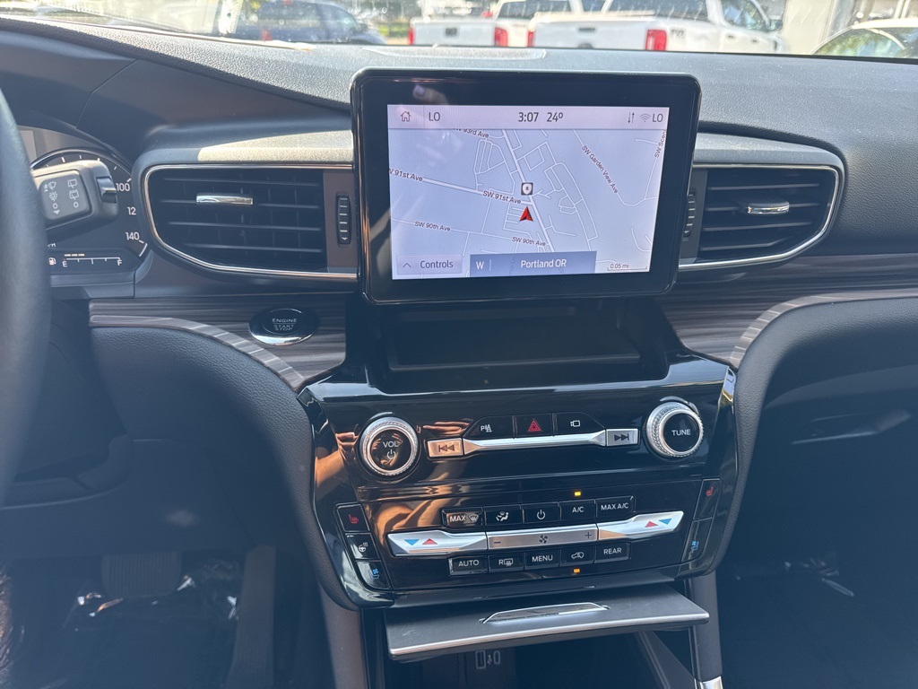 2022 Ford Explorer Limited photo 24