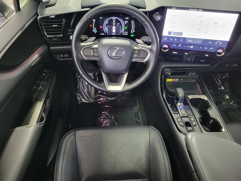 2024 Lexus NX Luxury AWD photo 13
