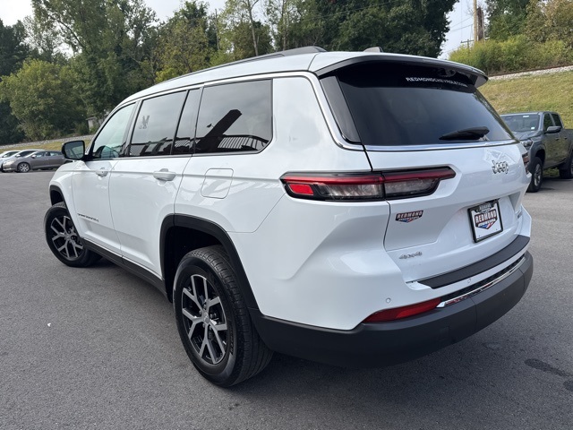 2024 Jeep Grand Cherokee Limited photo 6