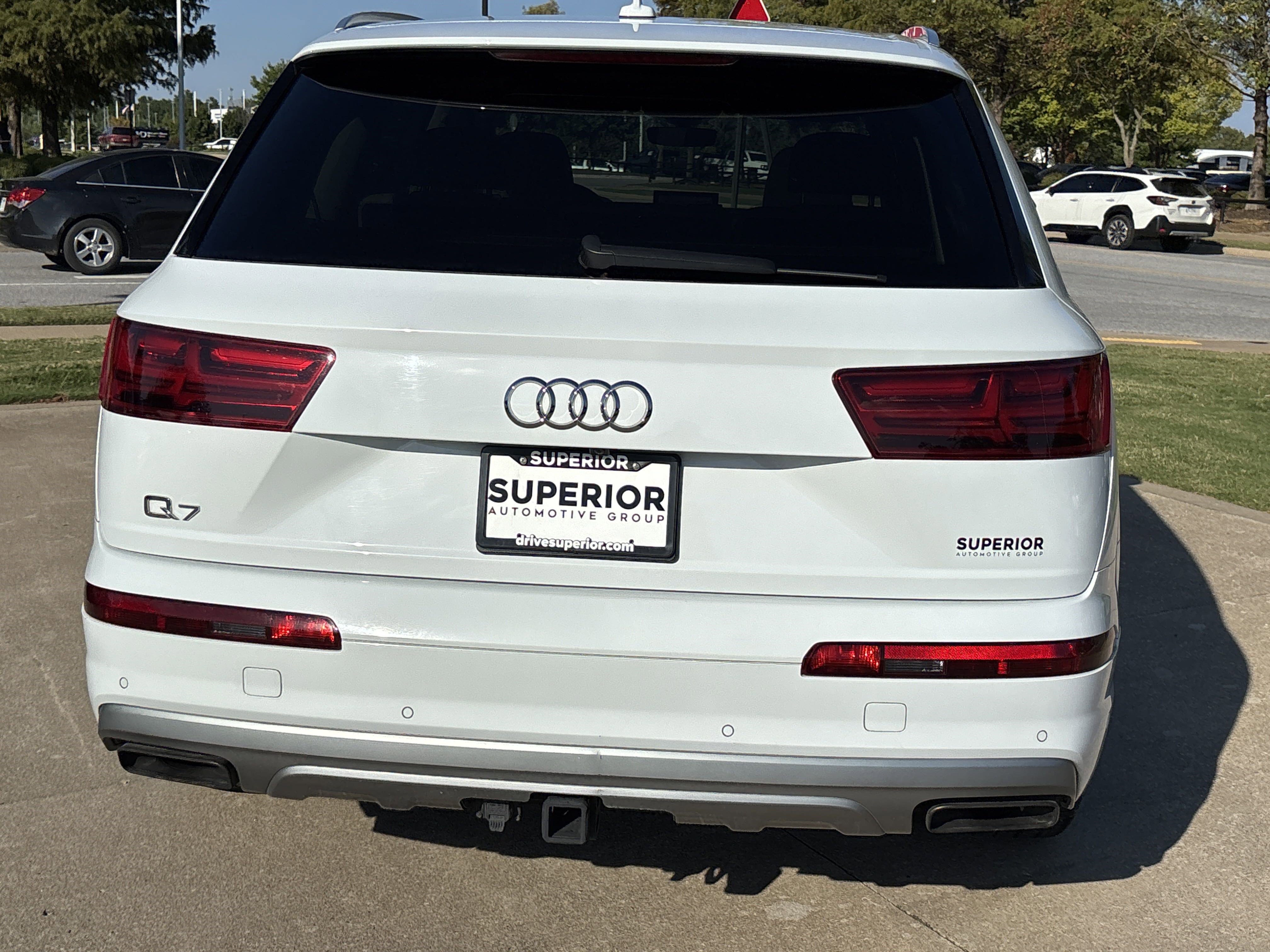 2019 Audi Q7 55 Prestige photo 2