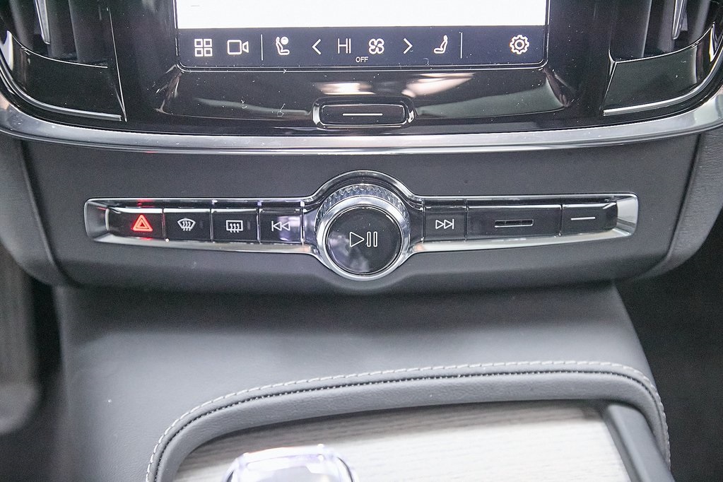 2024 VOLVO V90CC - Image 18