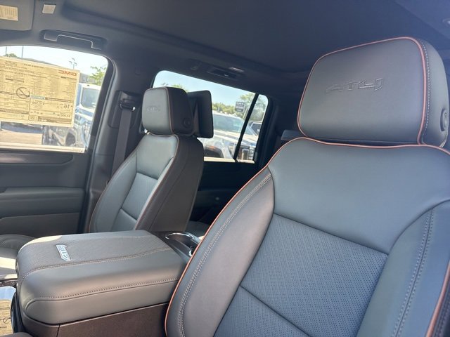 2025 Gmc Yukon XL AT4 photo 12