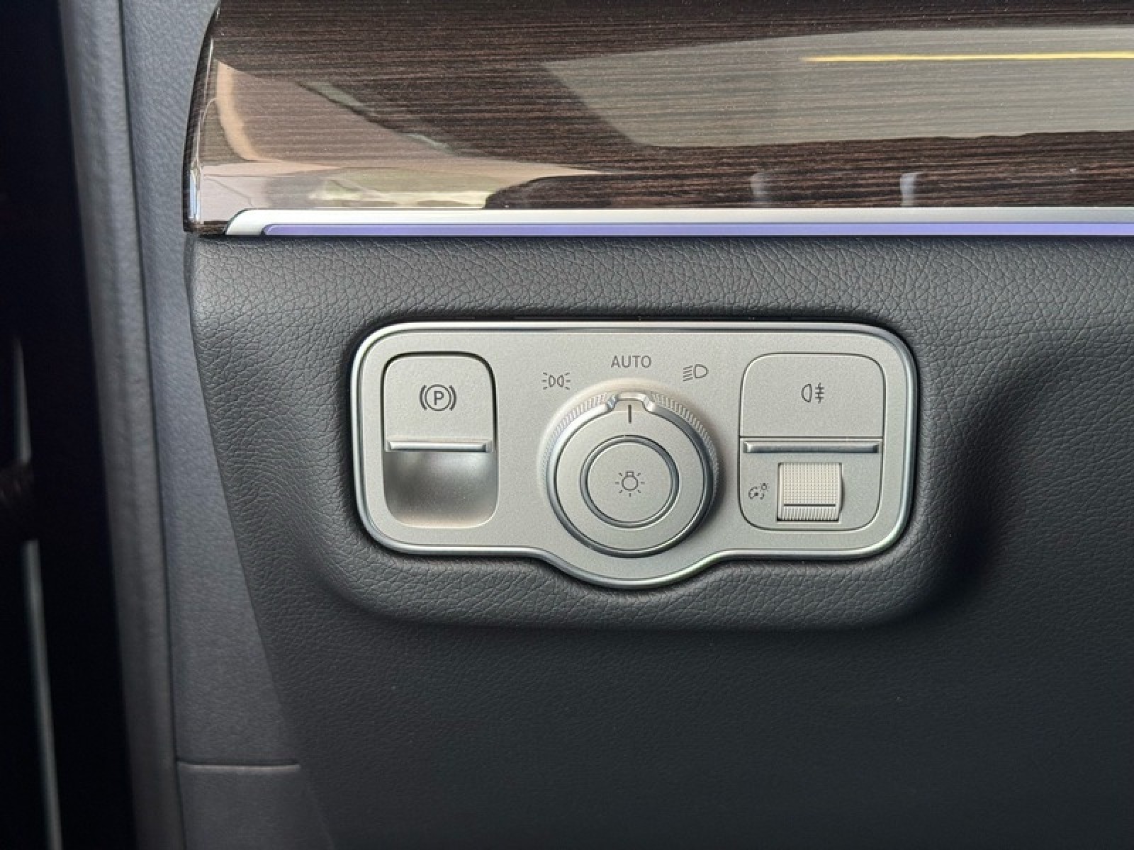 2025 Mercedes Benz GLE 350 4MATIC photo 26