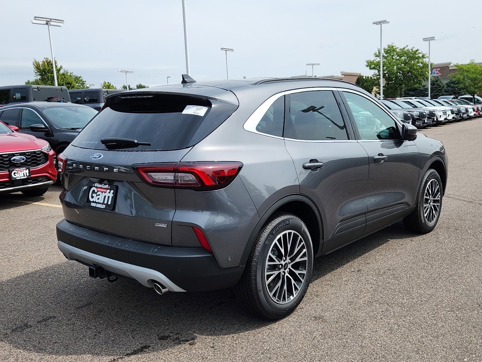 2024 Ford Escape Plug-In Hybrid photo 4