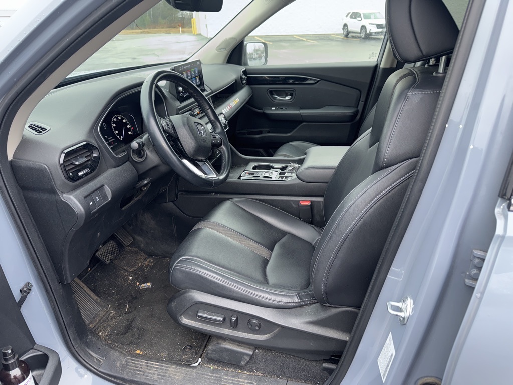 2024 Honda Pilot Touring photo 2