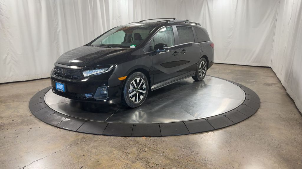 2026 Honda Odyssey EX-L photo 4