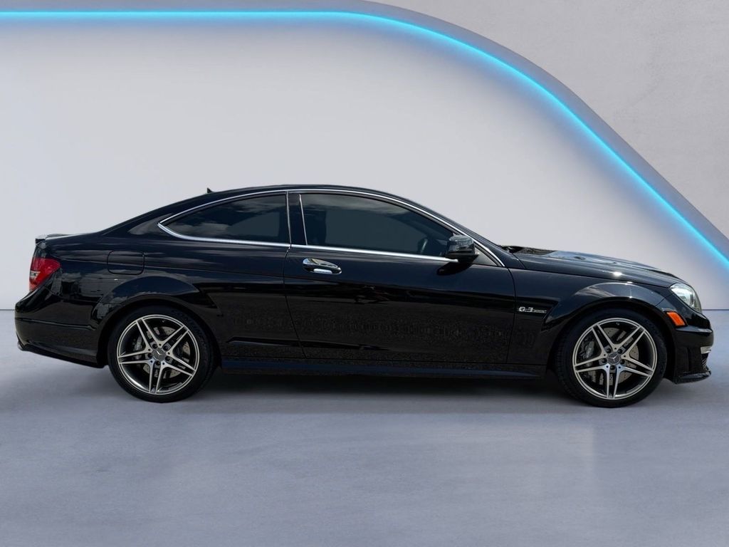2012 Mercedes Benz C 63 AMG Coupe photo 2