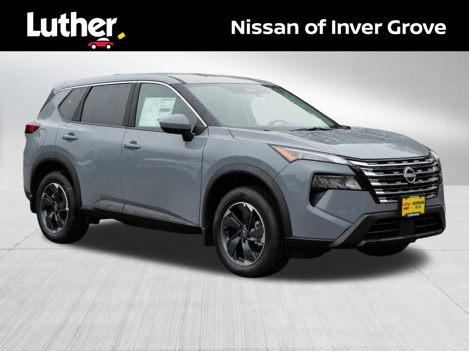 2026 Nissan Rogue SV's photo