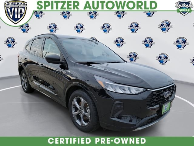 2023 Ford Escape ST-Line's photo