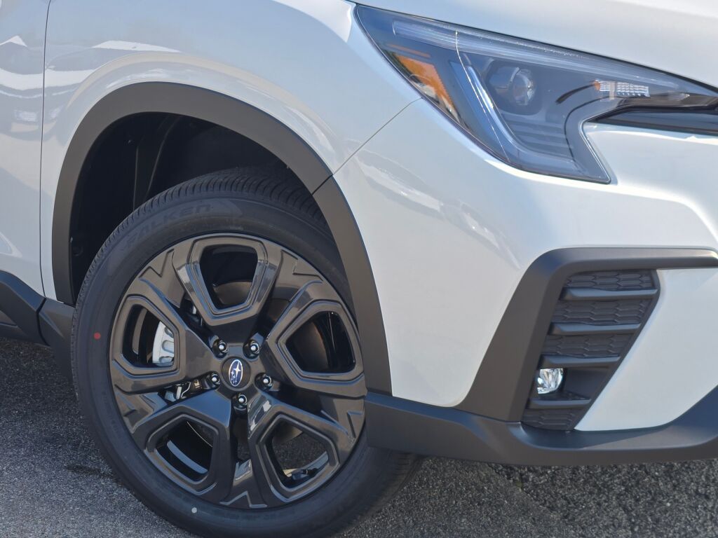 2025 Subaru Ascent Onyx Edition Touring photo 2