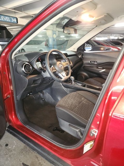 2023 Nissan Kicks SV photo 29