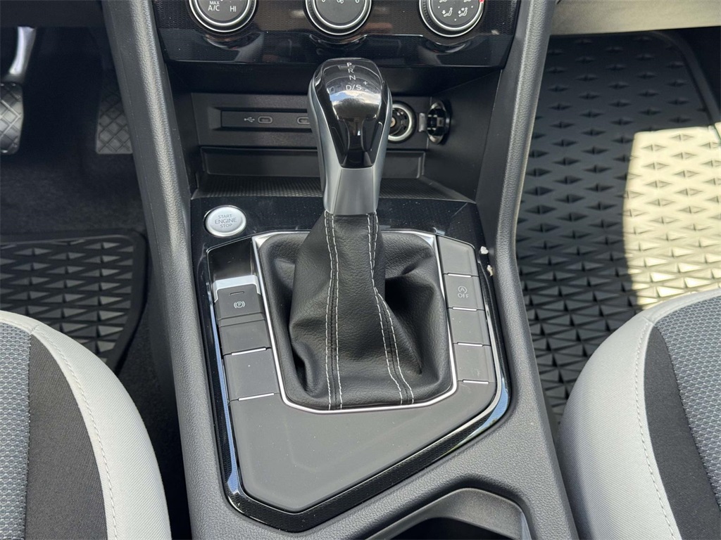 2025 Volkswagen Taos S photo 17