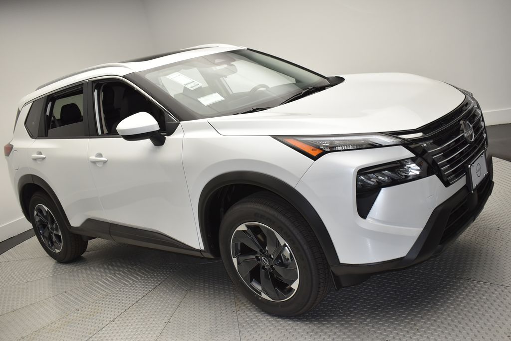 2026 Nissan Rogue SV photo 3