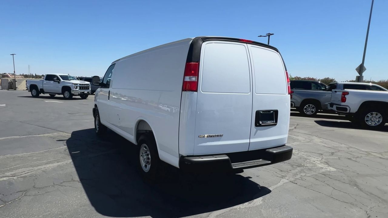2025 Chevrolet Express Cargo 2500 photo 58