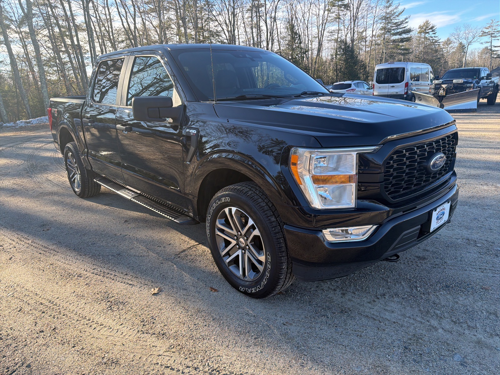 2022 Ford F-150 XL's photo