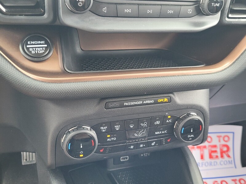 2024 Ford Bronco Sport Outer Banks photo 19
