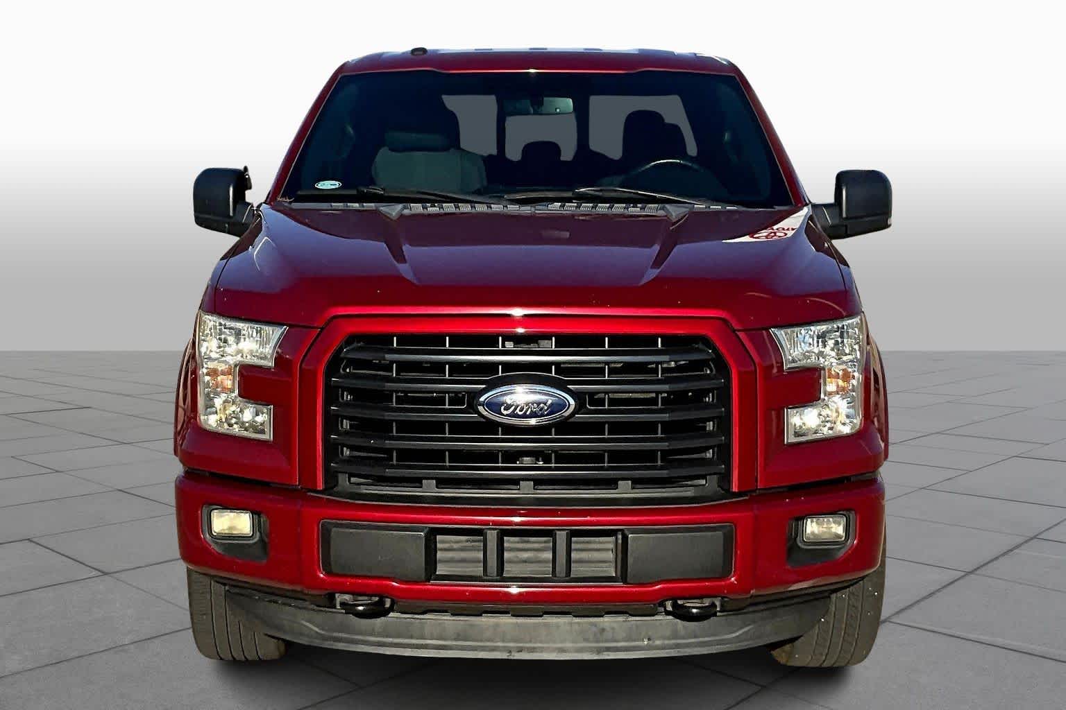 2015 Ford F-150 XLT photo 3