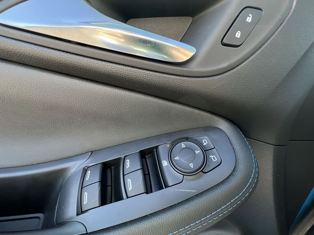 2026 Buick Encore GX Sport Touring photo 17