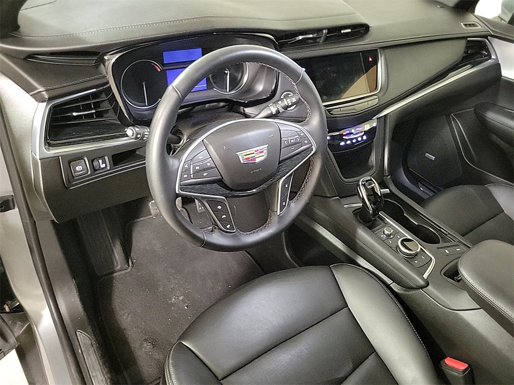 2025 CADILLAC XT5 - Image 13
