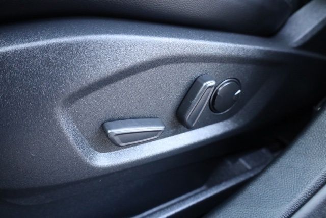 2024 Ford Edge SEL photo 11