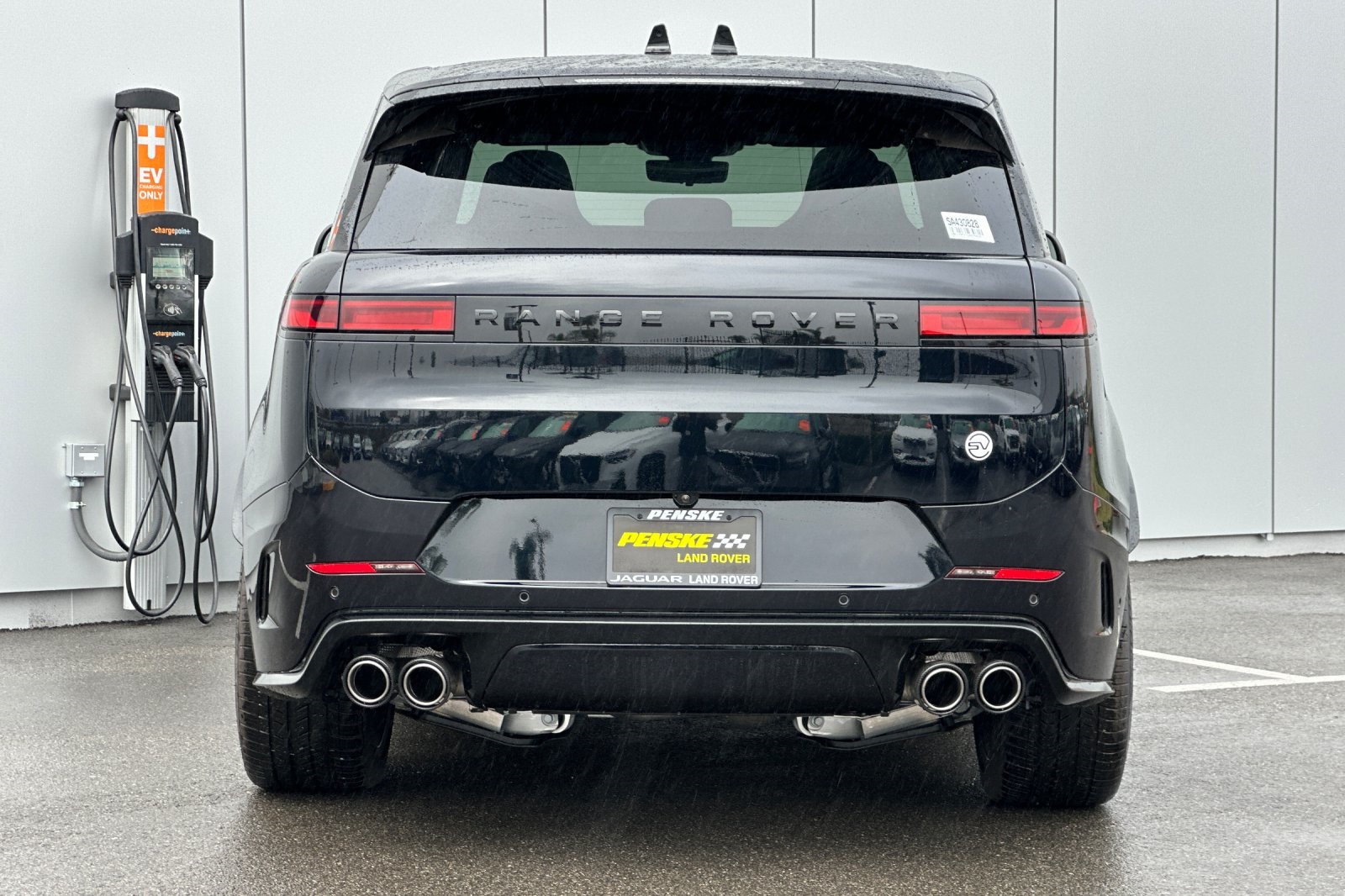 2025 Land Rover Range Rover Sport photo 3