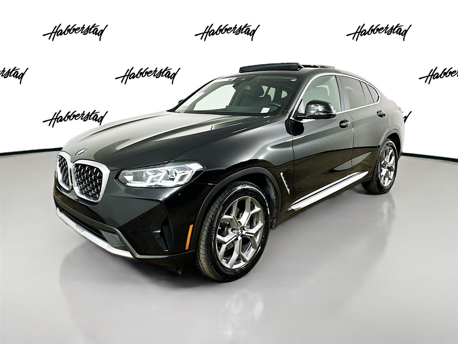 Certified Used 2024  BMW xDrive30i image 1