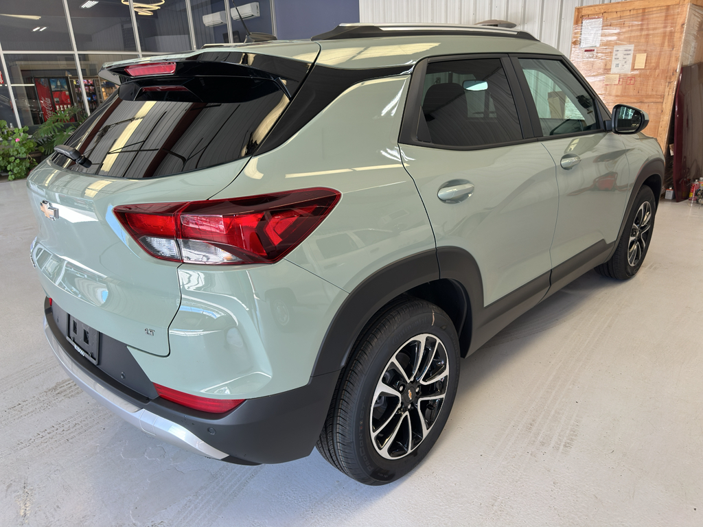 2026 Chevrolet Trailblazer LT photo 4