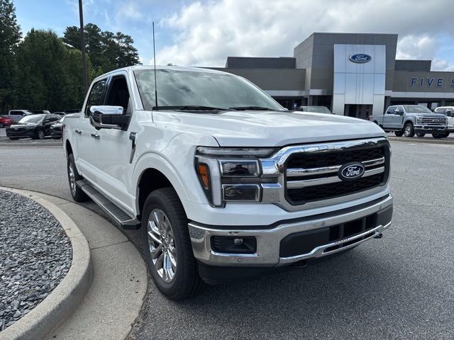 2025 Ford F-150 Lariat photo 2