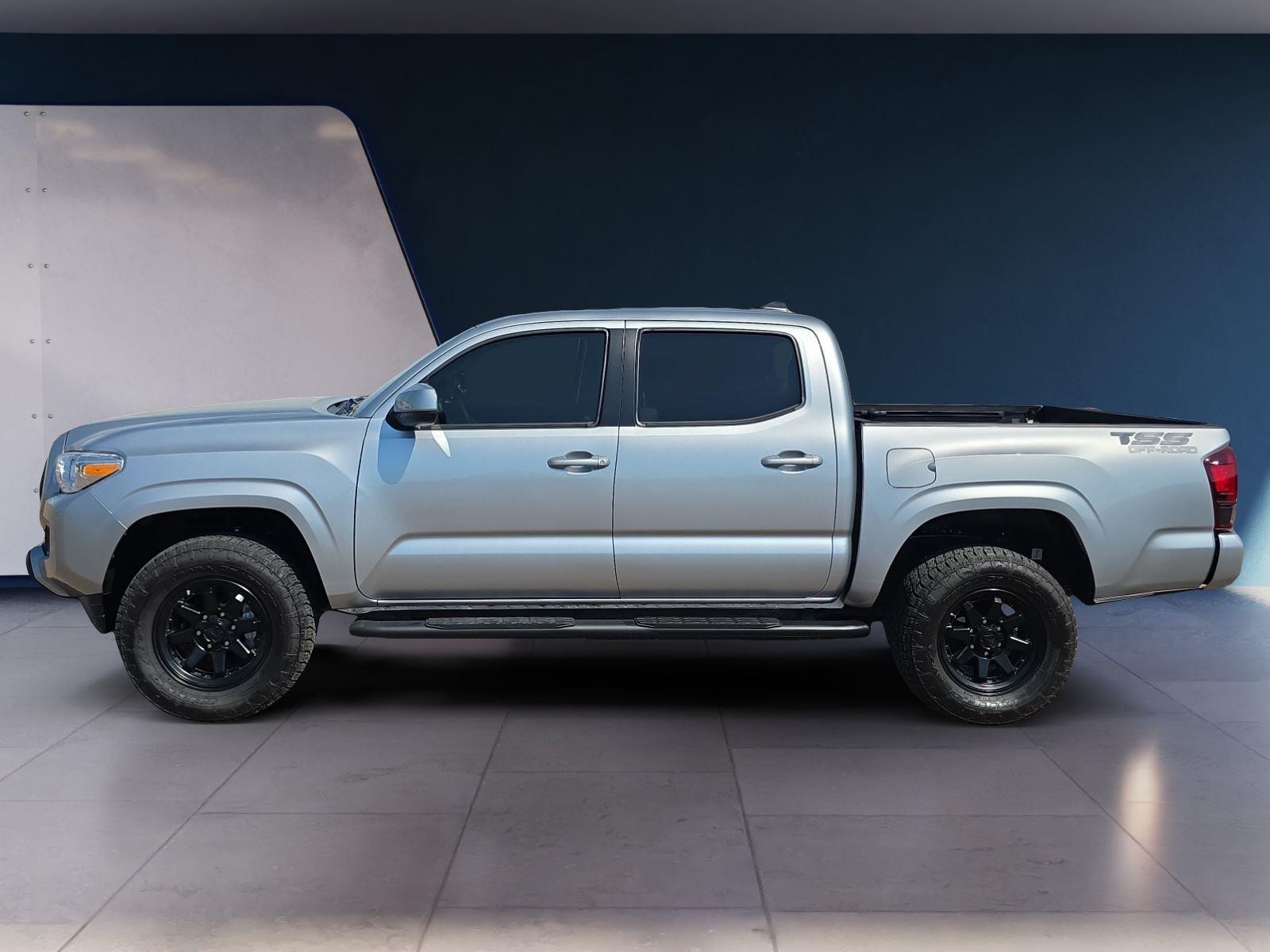 2023 Toyota Tacoma SR photo 2