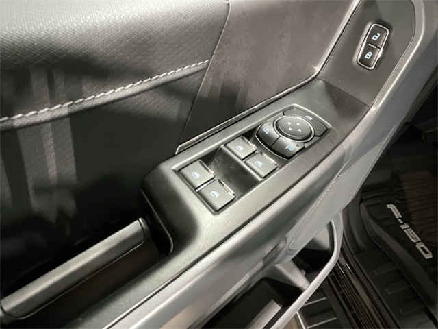 2025 Ford F-150 XLT photo 17