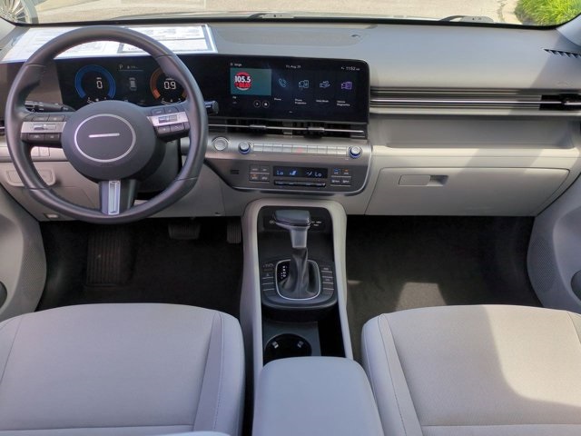 2024 Hyundai Kona SE photo 12