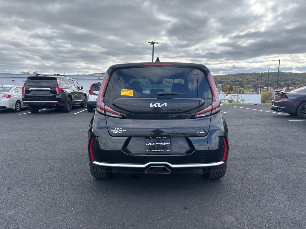 2023 Kia Soul GT-Line photo 3