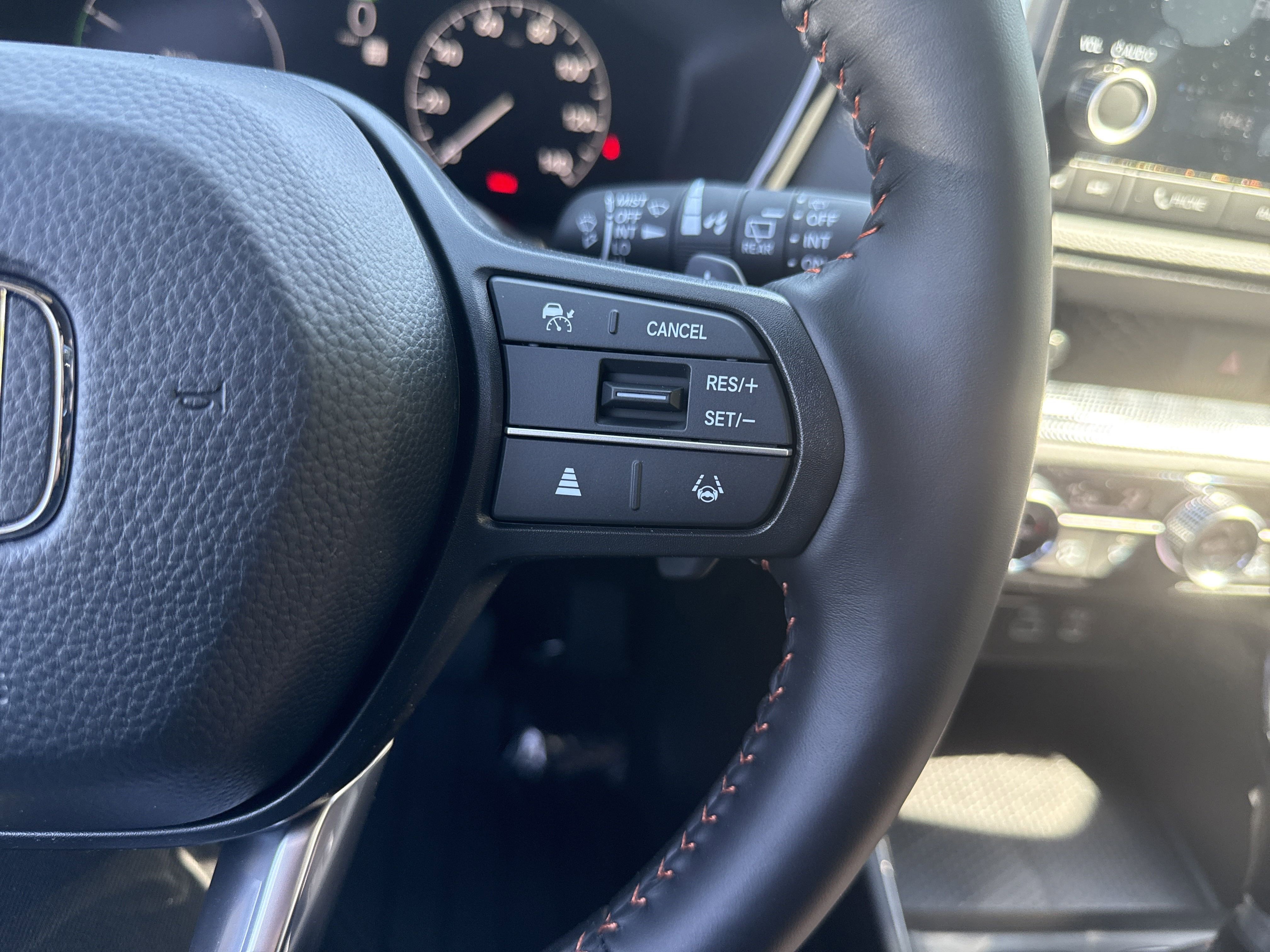 2025 Honda CR-V Hybrid Sport photo 13