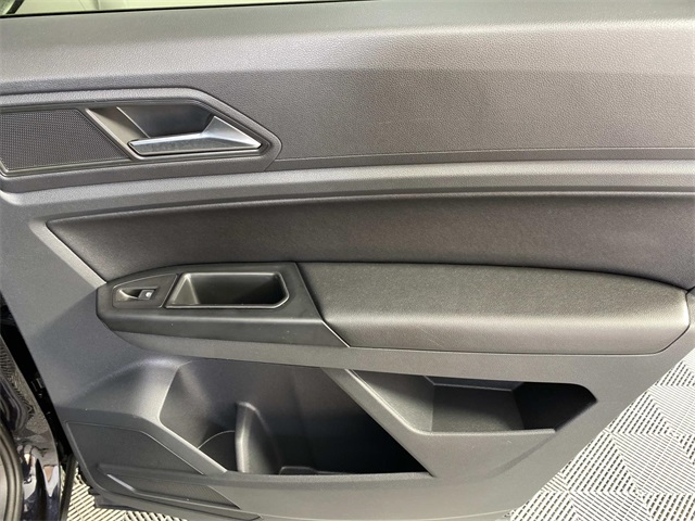 2020 Volkswagen Atlas Cross Sport V6 SEL photo 23