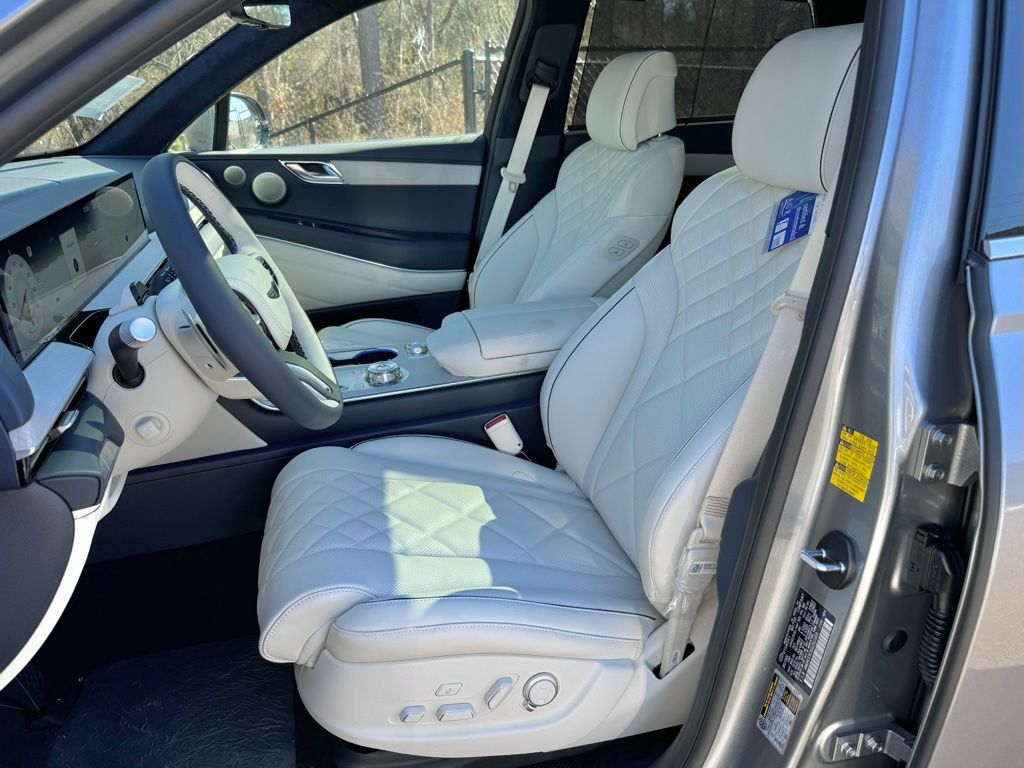 2025 Genesis GV80 3.5T Prestige photo 13