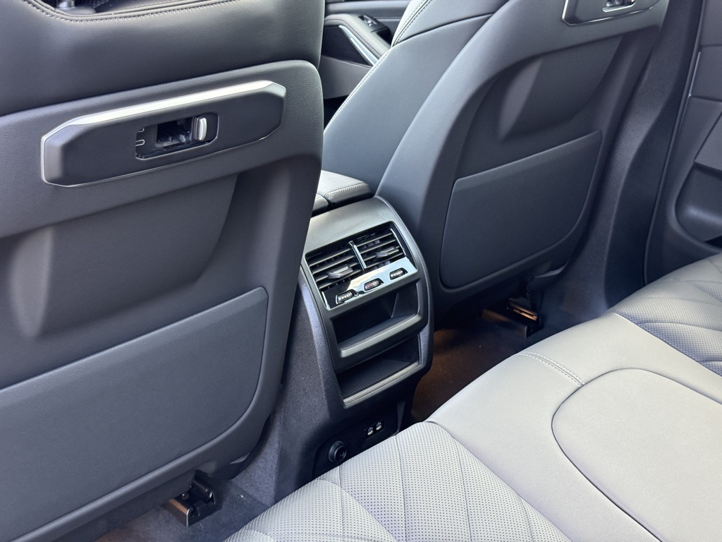 2026 Bmw X5 xDrive50e photo 17