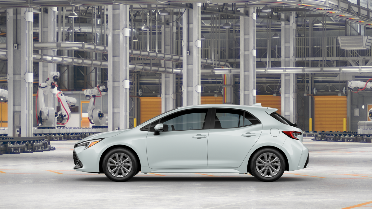 2025 Toyota Corolla SE photo 3