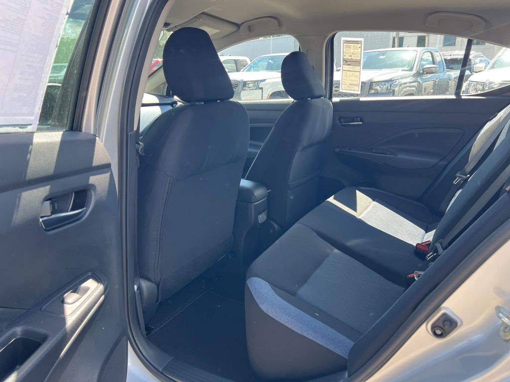 2025 Nissan Versa SV photo 12
