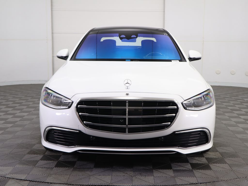 2025 Mercedes Benz S 580 4MATIC photo 2