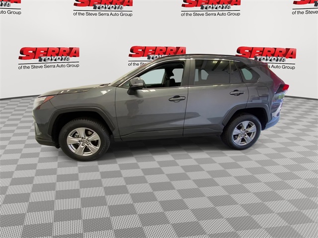 2024 Toyota RAV4 XLE photo 6