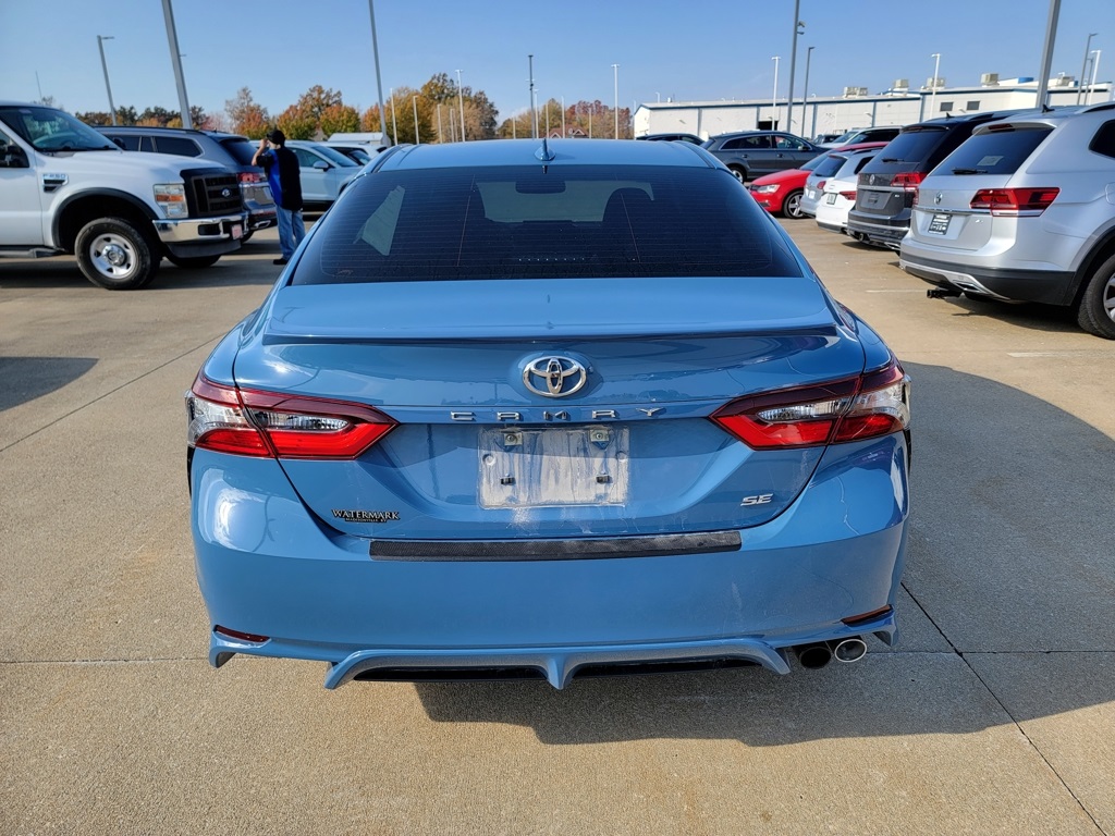 2023 Toyota Camry SE photo 4