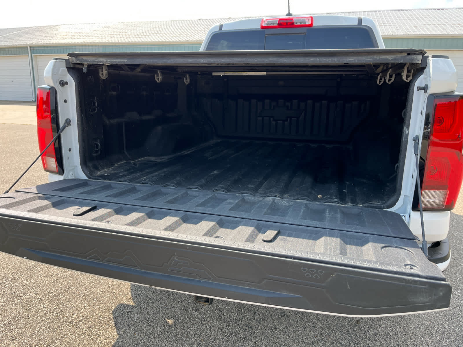 2024 Chevrolet Colorado LT photo 11